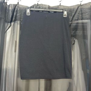 Women’s pencil skirt, never worn and size small.